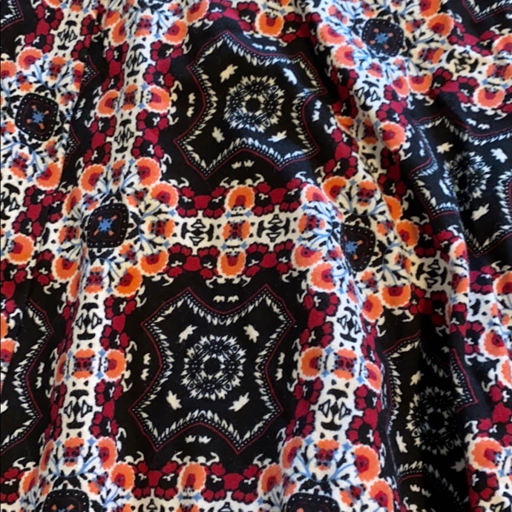 Women’s size small patterned skater skirt - Picture 2 of 2